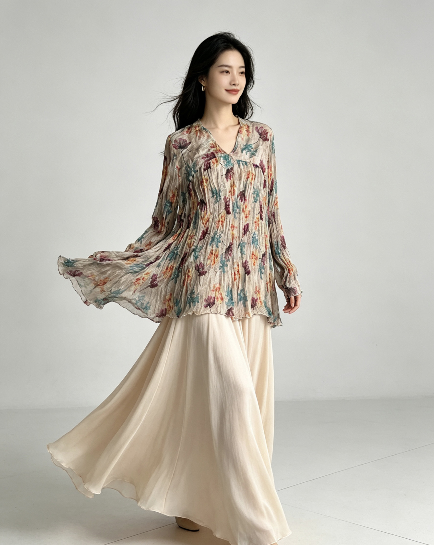 2026夏季新品真丝顺纡印花上衣V领套头宽松大码女装度假长袖衬衫