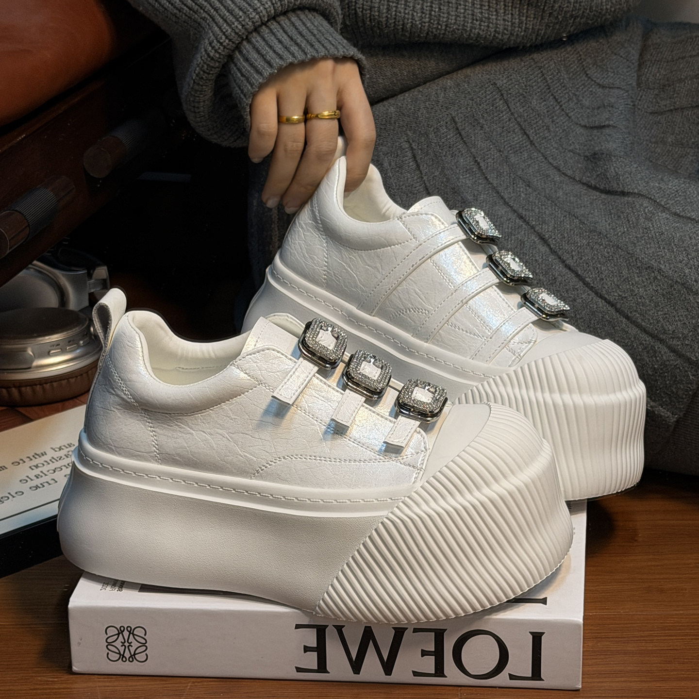 欧货真皮大头厚底松糕小白鞋女面包鞋百搭小个子增高运动休闲板鞋,女鞋,休闲板鞋,淘宝优惠券,粉丝福利购,淘宝优惠卷