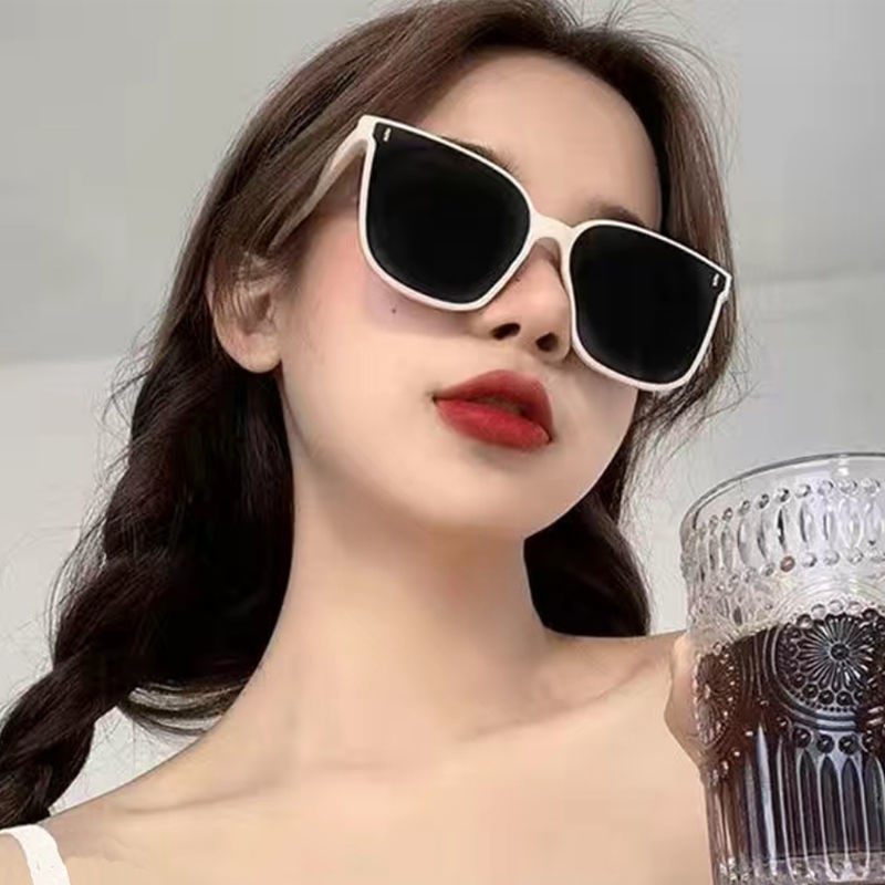 奶白色墨镜女夏圆脸韩版潮大框女