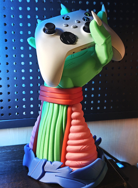 七龙珠比克手臂PS4/5 XBOX SWITCH游戏手柄耳机支架个性桌搭摆件