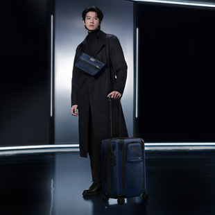 途明Alpha4商务差旅拉链开合可扩展旅行箱 TUMI 魏大勋同款