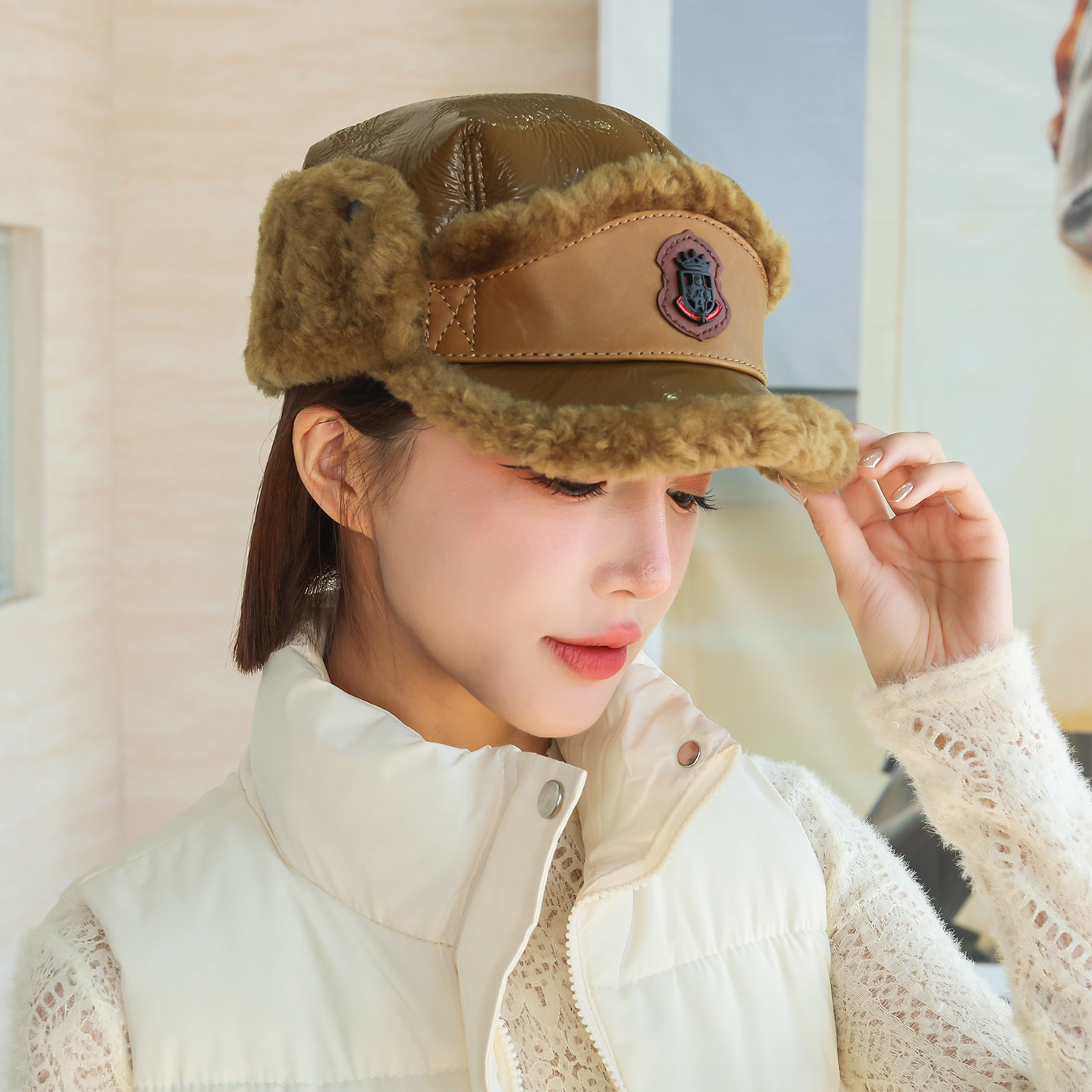 羊皮帽子男款秋冬季新款女士真皮帽子羊皮加厚中老年雷锋帽鸭舌帽