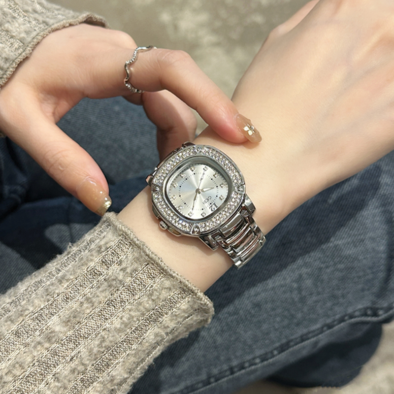 正品水钻时尚女士手表