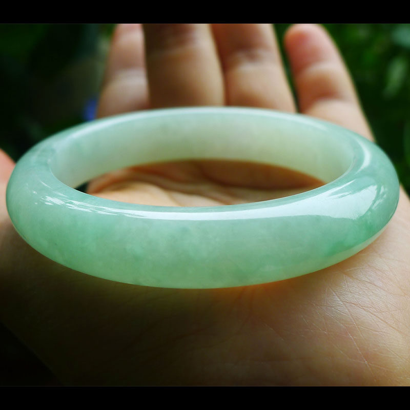 天然A货缅甸翡翠手镯满绿苹果绿