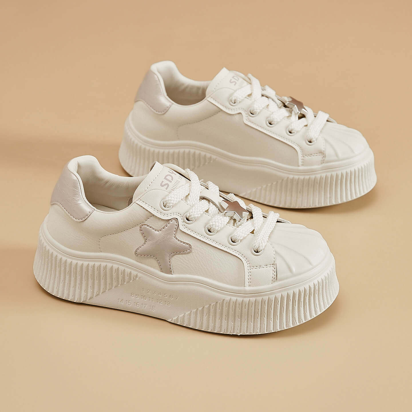 贝壳头小白鞋女2025秋季新款厚底韩版饼干鞋百搭配裙子休闲鞋板鞋