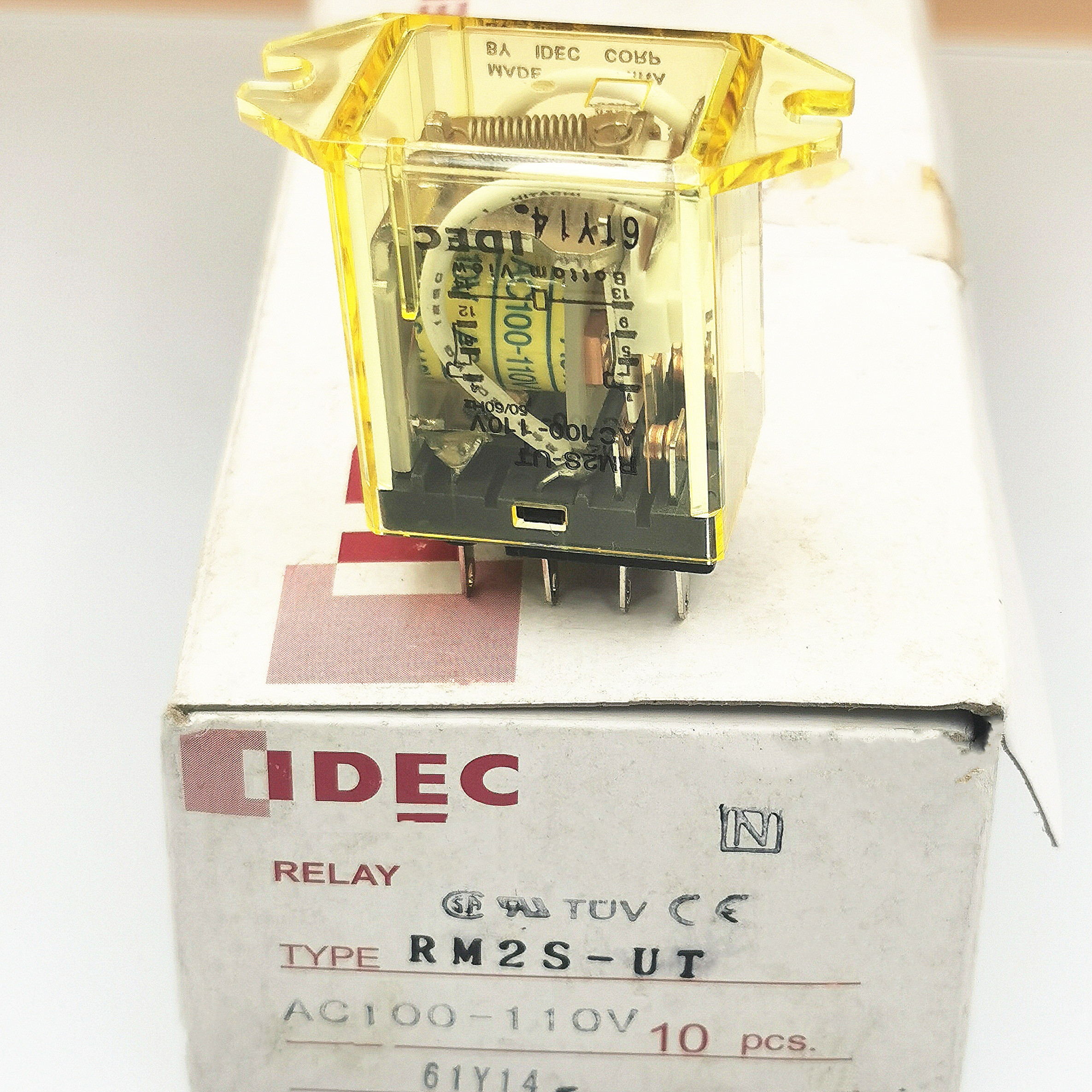 RM2S-UT AC100-110V 全新原装IDEC/和泉继电器 通用于MY2F-110VAC