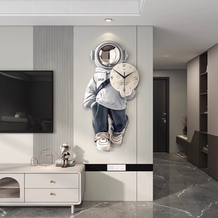 简约大气高级宇航员挂钟2026新款客厅钟表时钟创意现代挂表挂墙