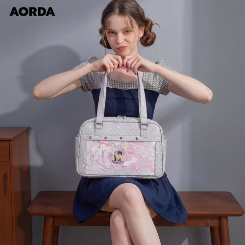 AORDA追星痛包通勤吧唧10cm娃包