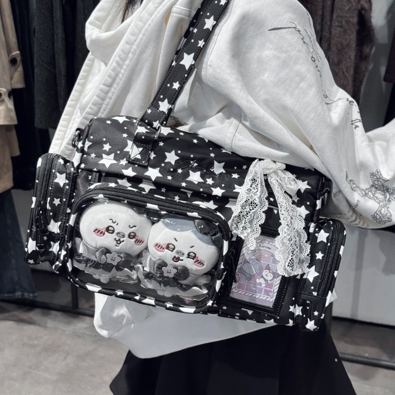 ADRDA 通勤二次元黑色痛包可拆卸斜挎单肩小食量10cm可爱娃包吧唧,模玩/动漫/周边/娃圈三坑/桌游,娃包,淘宝优惠券,粉丝福利购,淘宝优惠卷