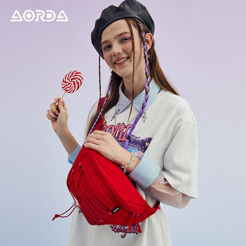 AORDA  甜酷斜挎包女夏休闲单肩包新款腰包潮ins饺子包红色胸包男
