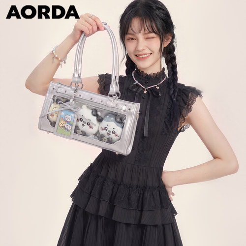 AORDA日常皮质痛包斜挎娃包吧唧