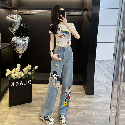 高档洋气套装女夏季时髦设计感小众短袖t恤破洞阔腿牛仔裤两件套