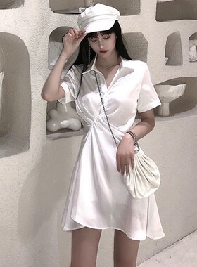 2023夏季洋气i山本法式心机约会仙女气质显瘦收腰黑色连衣裙子西