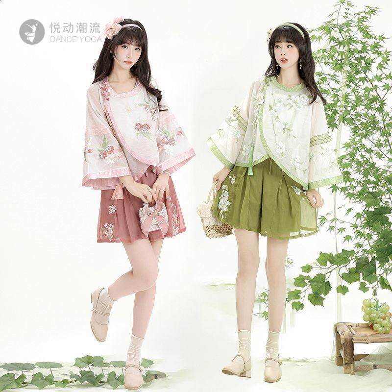 小梨花宋制圆领女重工刺绣复原款