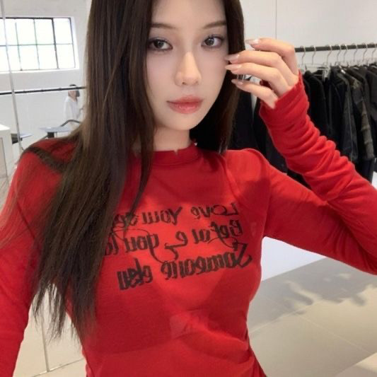 美式辣妹字母印花长袖T恤女春秋薄款防晒罩衫修身红色短款上衣潮