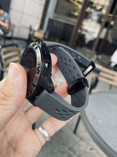 卡客 适用佳明Fenix7表带磁吸扣6x透气硅胶飞耐时5泰铁时安夺本能