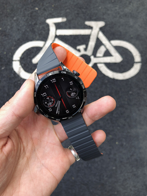 内外双色超有型磁吸表带