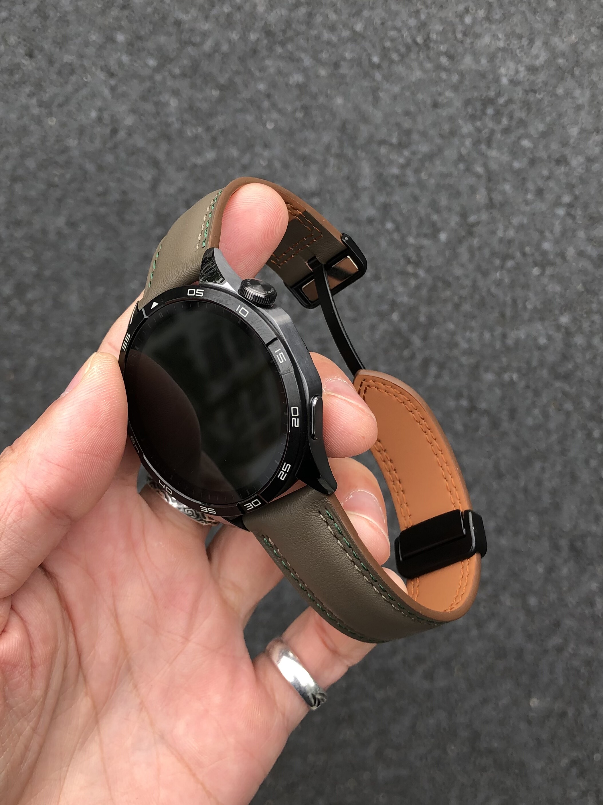 卡客风暴 双线真皮适用华为GT5手表表带GT6磁吸扣GT4小米watch3男