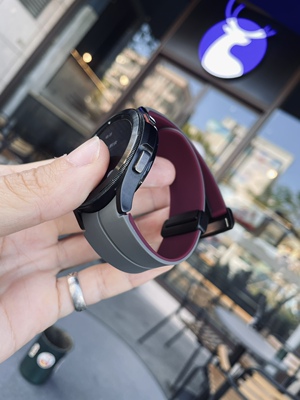 卡客 双色适用三星手表Galaxy Watch7表带6c磁吸扣4classic硅胶5