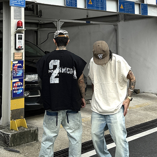 圓領(lǐng)寬松破洞坎肩T恤男運(yùn)動(dòng)透氣設(shè)計(jì)感印花無袖 上衣 美式 白鶴大人