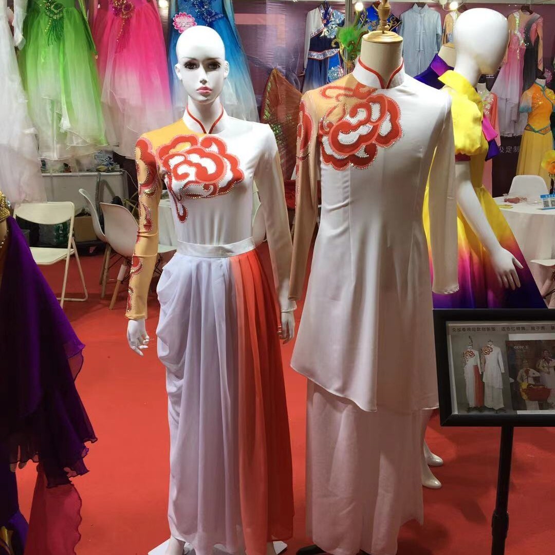 新款春晚红绸现代舞蹈服中国风飘逸古典舞男女同款红色摇篮舞蹈服