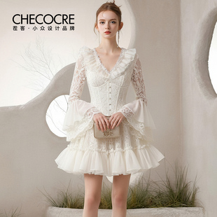 V领蕾丝喇叭袖 浪漫宫廷风连衣裙25秋冬新款 蓬蓬裙 花璃海 茬客