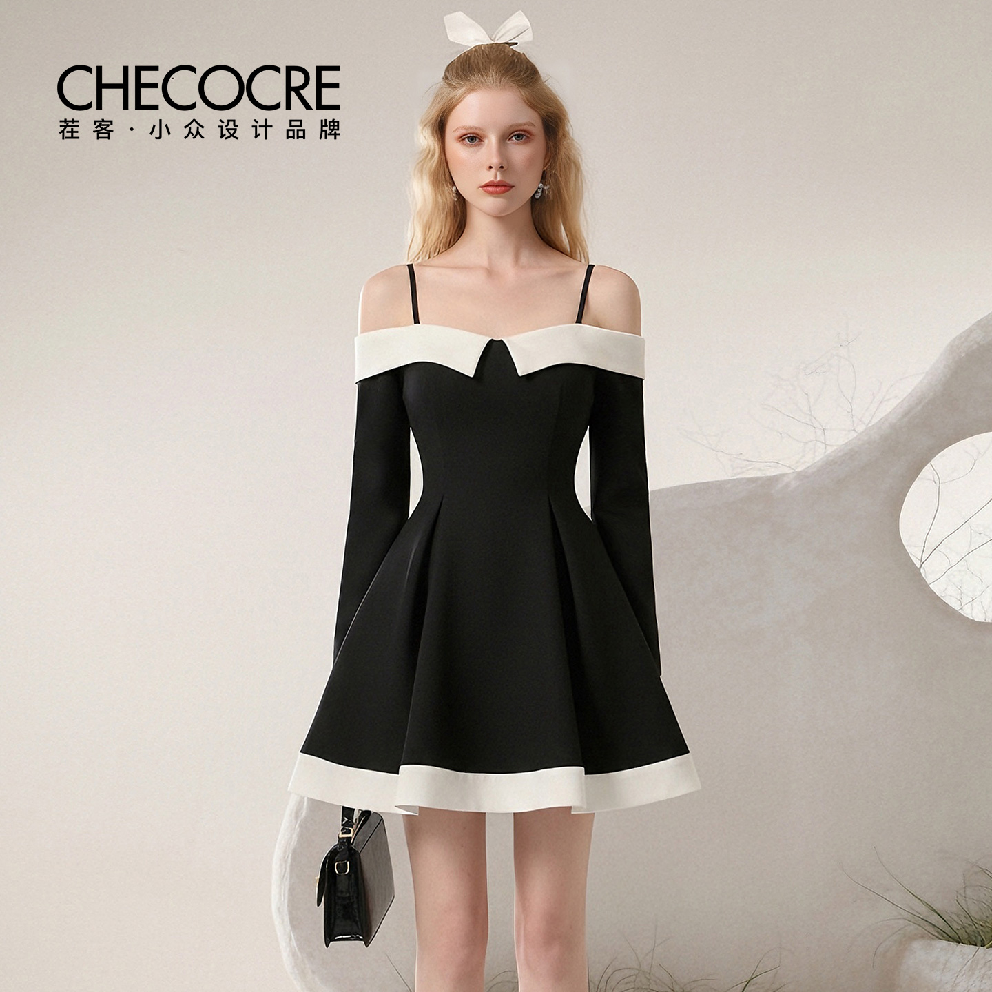 茬客一字肩撞色A字短裙