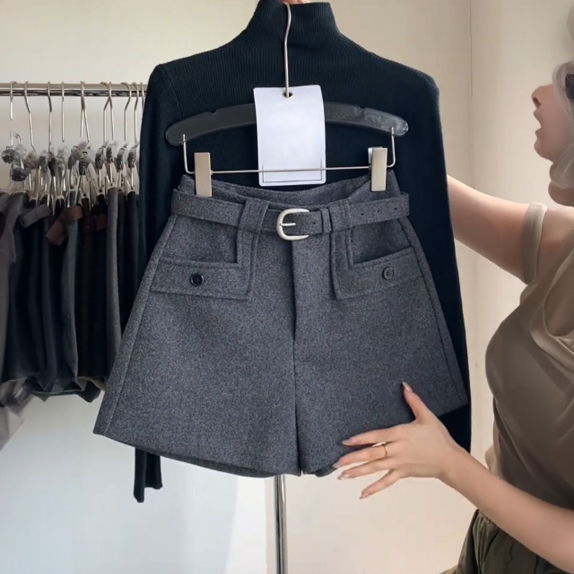 小个子外穿毛呢短裤女A字阔腿裤