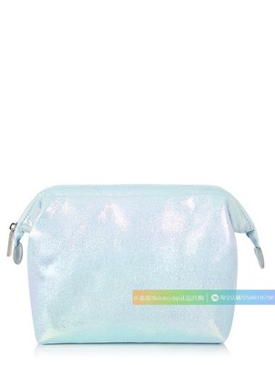 浅绿色镭射收纳化妆包