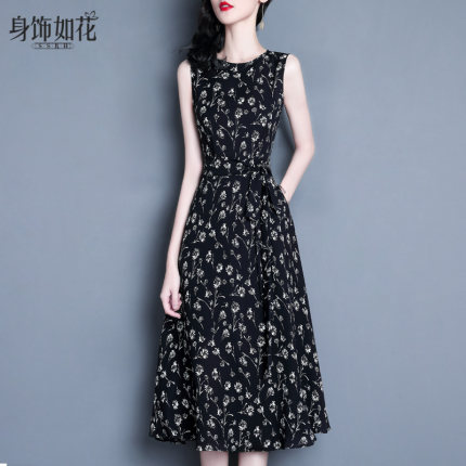 雪纺碎花连衣裙2026春夏新款气质修身无袖背心裙中长款黑色小黑裙