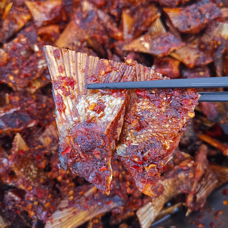 香辣鱼尾 即食鱼尾 香辣味 湖南特色小吃