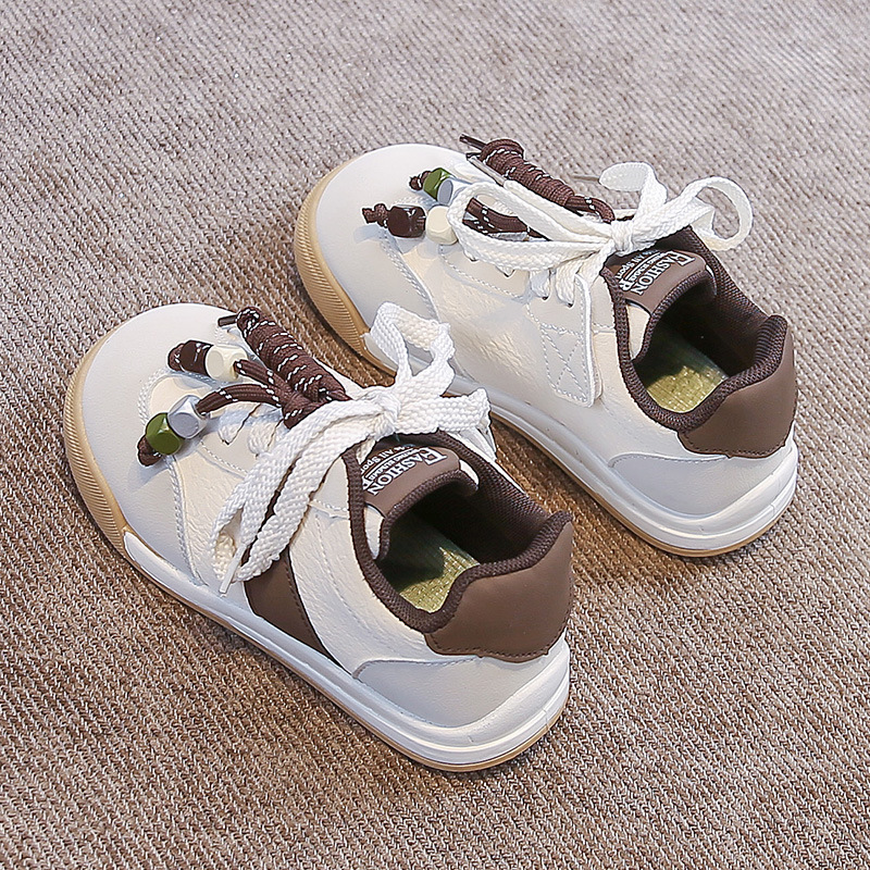 热卖童鞋女童2025新款秋季儿童运动阿甘鞋女孩时尚软底公主de训