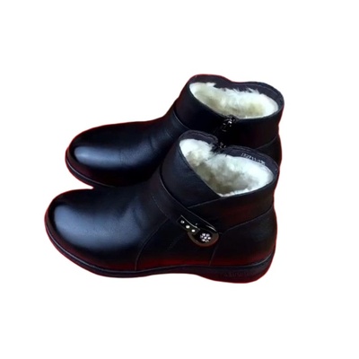 平底短靴女款2025冬季新款软皮圆头软底加绒加厚保暖厚底东北棉靴