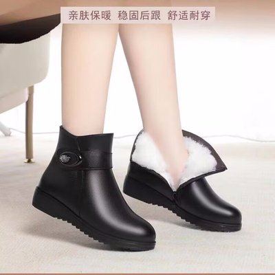 热卖棉鞋女冬季妈妈鞋加绒平底短靴中老年人雪地靴女款加厚奶奶