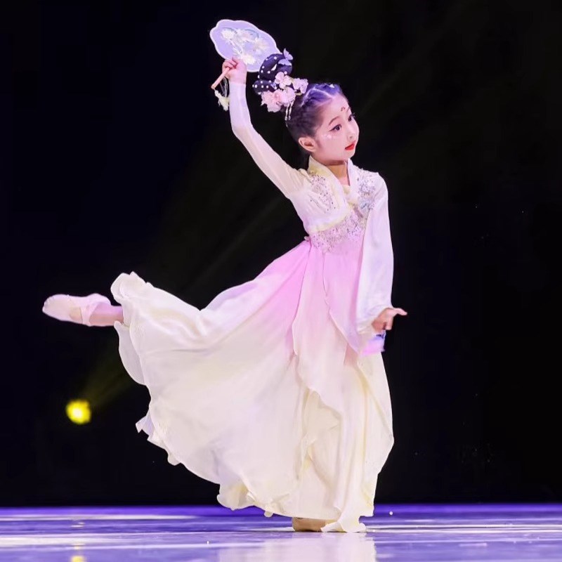 新选儿童古典舞演出服q女童中国风舞蹈服大裙摆服剧目表演古筝飘