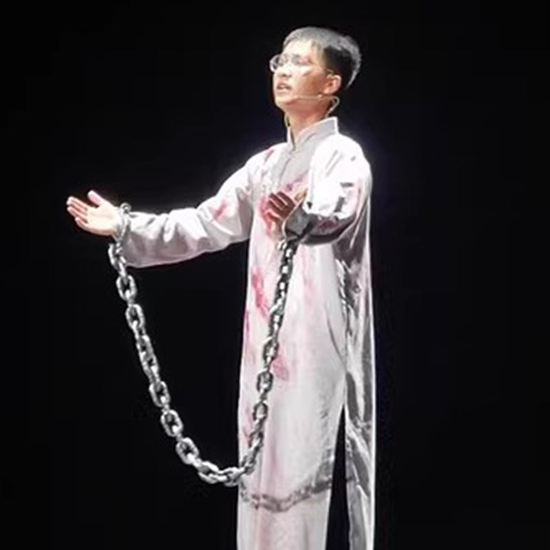 新品万圣c节囚服李玉和白色血衣服装民国演出服刑场囚衣李奶奶红
