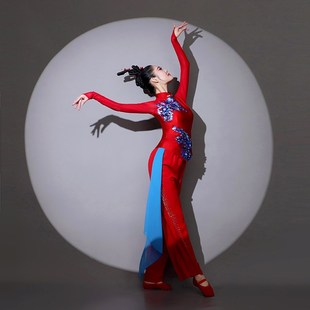 新年秧歌服演出服女喜庆新款广场舞扇子舞服装民族艺考Z舞蹈表演