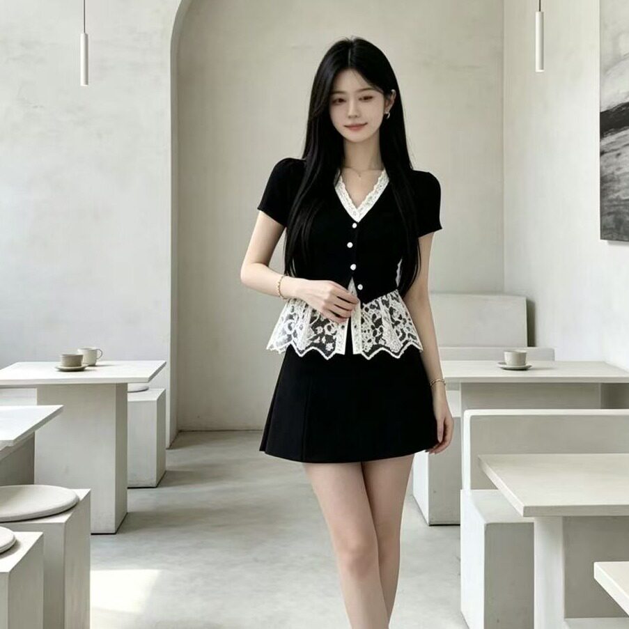 2026时尚套装女夏季新款显瘦假两件V领上衣T恤半身短裙子两件套