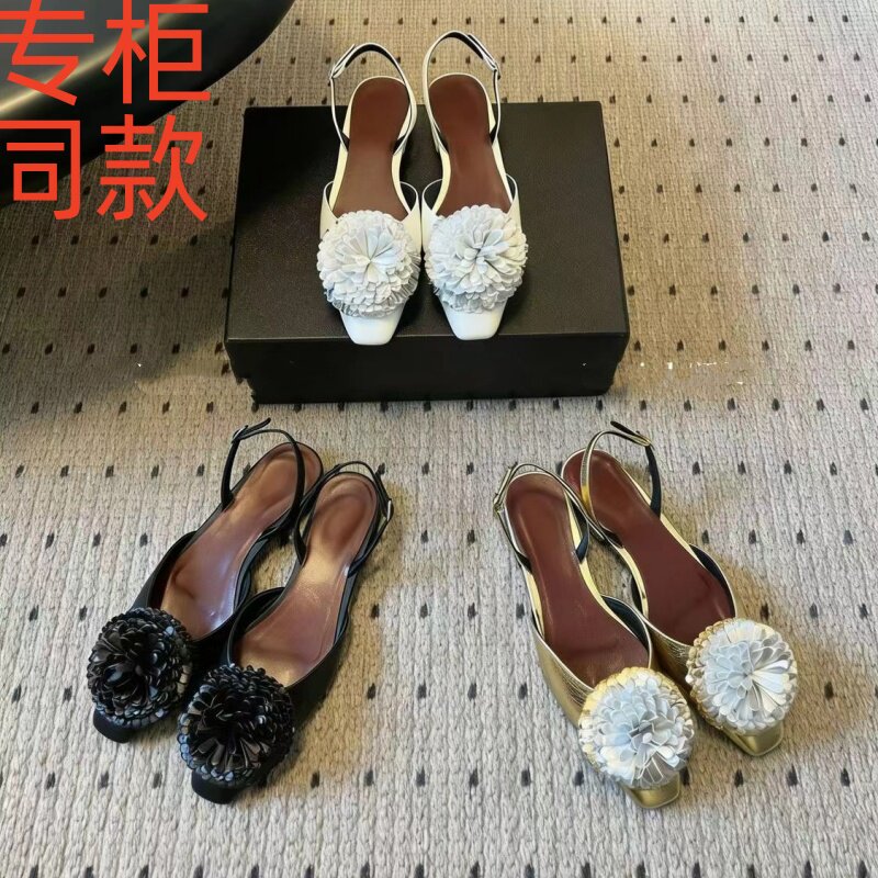 香港买版花朵方头平底后绊带凉鞋