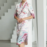 Светло-розовый