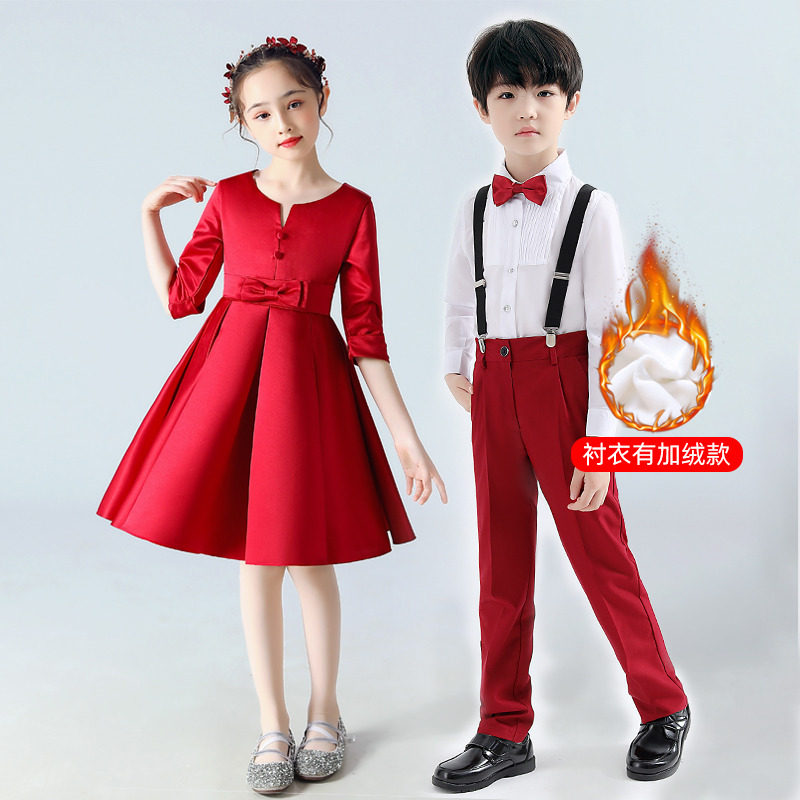 元旦红色儿童演出服小学生大合唱