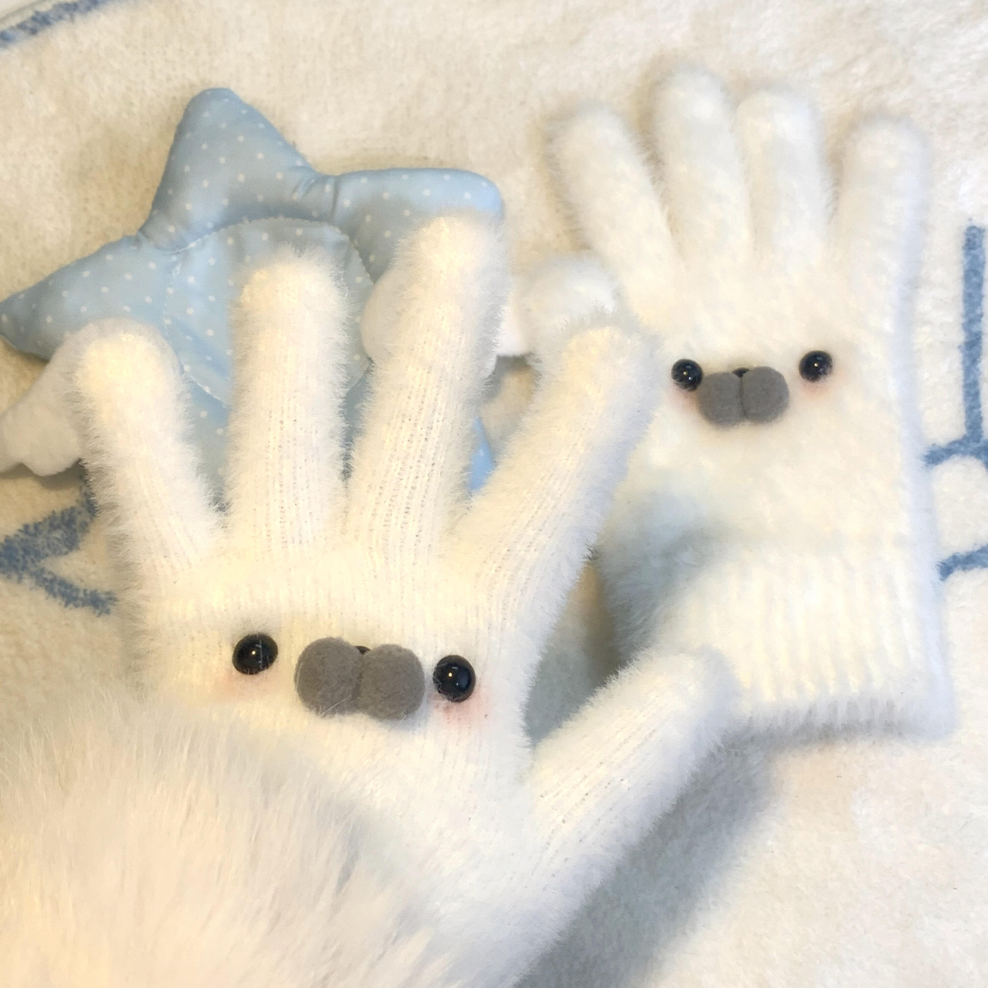 可爱白色小海豹毛绒五指手套