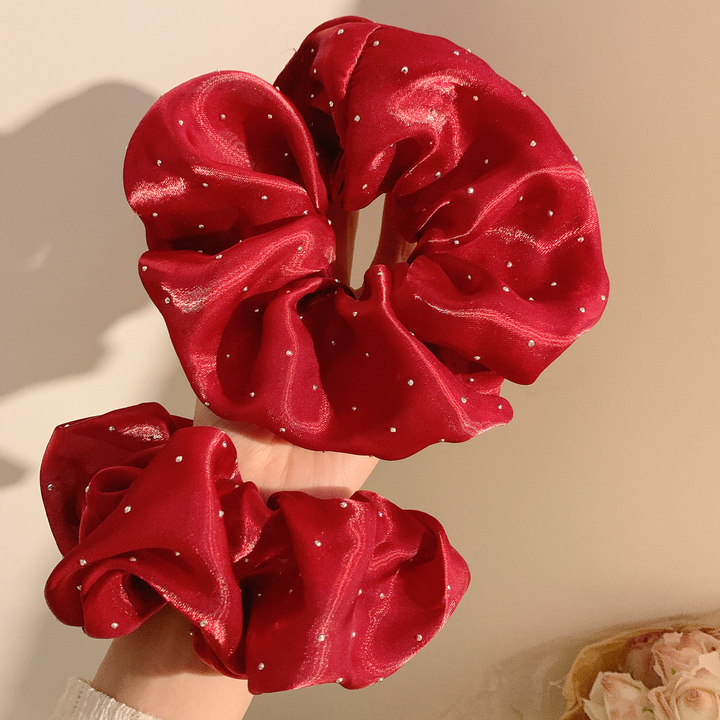 气质复古红色烫钻缎面大肠发圈女慵懒风韩系头饰发绳扎头发丸子头,饰品/流行首饰/时尚饰品新,发饰,淘宝优惠券,粉丝福利购,淘宝优惠卷