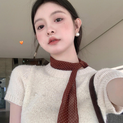 焦糖可可~咖色长条波点系脖丝巾