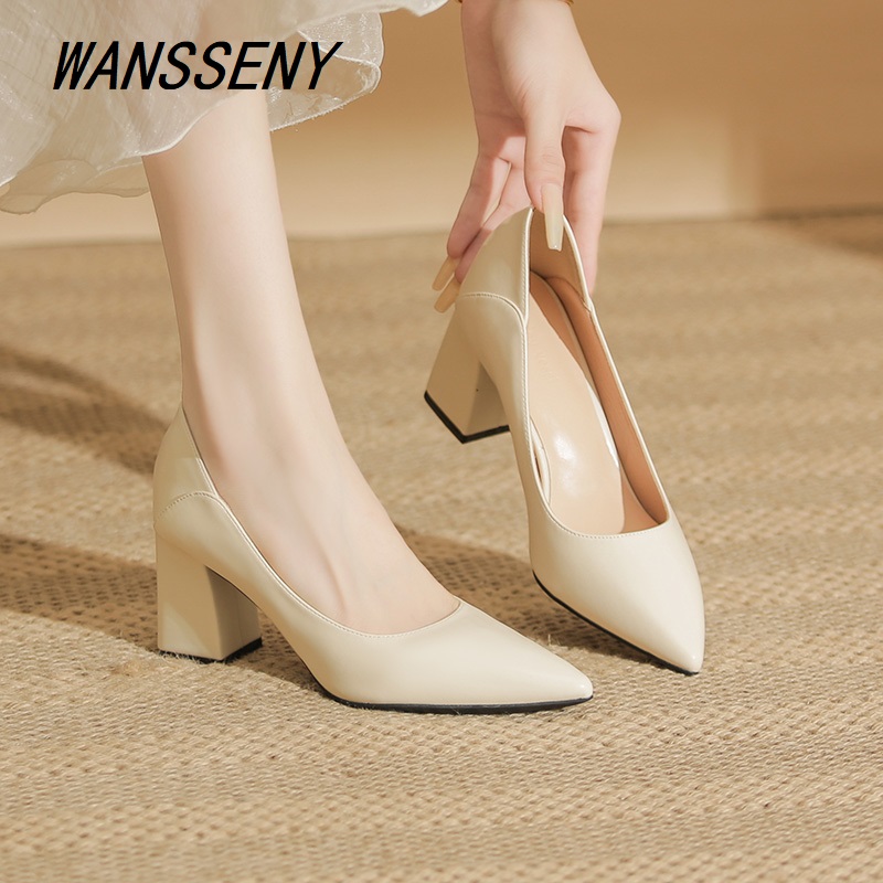 软皮高跟鞋女粗跟5cm 2025新款尖头配裙子不磨脚米色中跟真皮包鞋