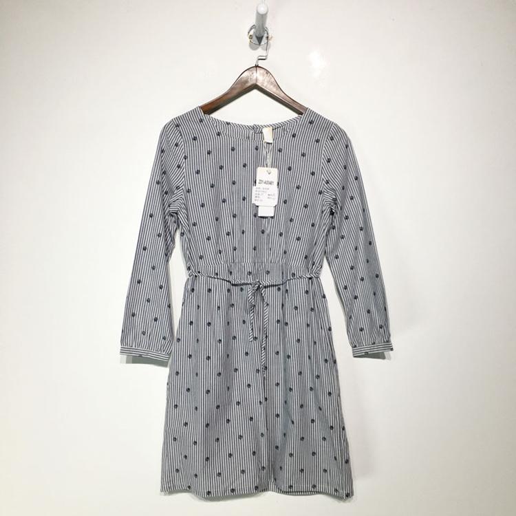 潮系列 Z01-A00481 时尚连衣裙品牌女装折扣颦