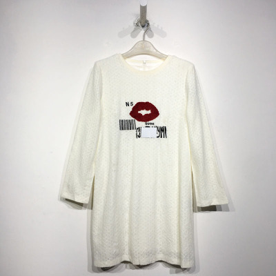 时尚连衣裙品牌女装折扣
