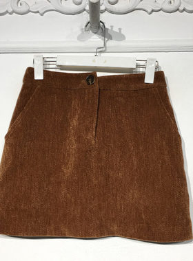 容系列 8335S291 时尚短裙品牌女装折扣颦