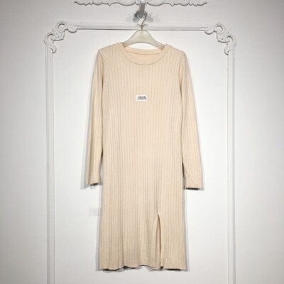 N系列 8244S250 时尚针织连衣裙品牌女装折扣颦