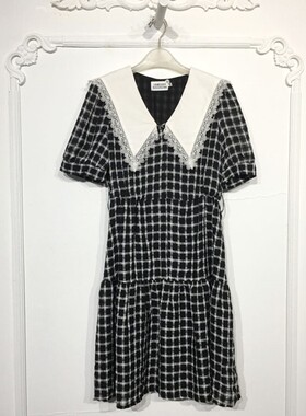 樱N系列 8222S244 时尚连衣裙品牌女装折扣颦